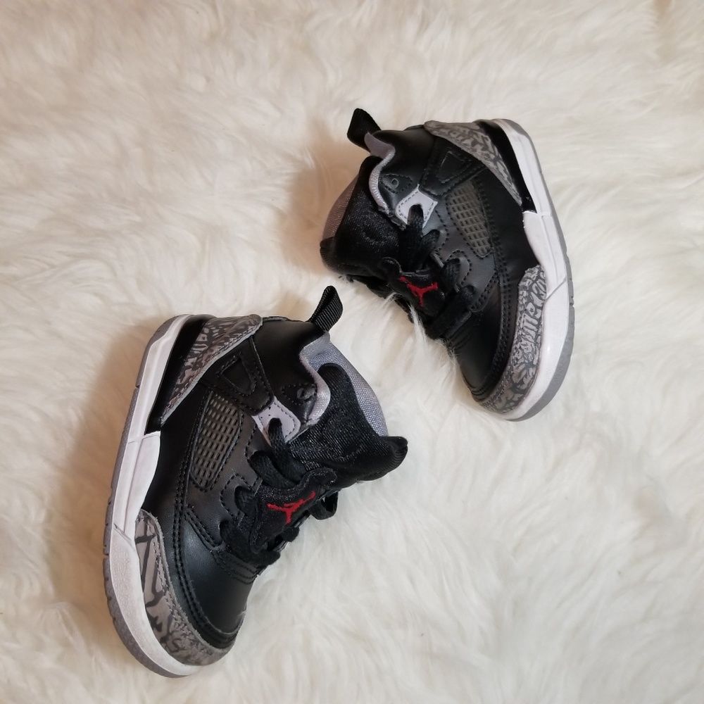 NIKE AIR JORDAN SPIZIKE SZ 6 C TODDLER BLACK CEMEN - Picture 4 of 8